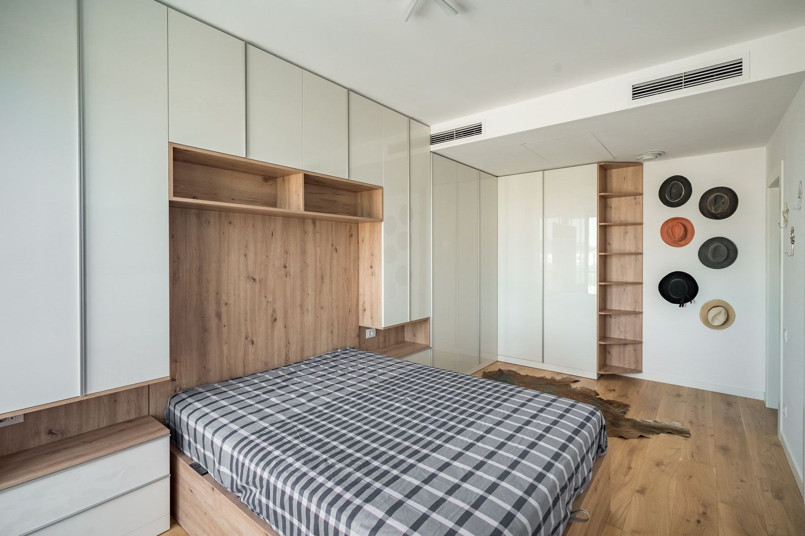 Apartament cu 2 camere mobilat in Amber Forest - Poză 9