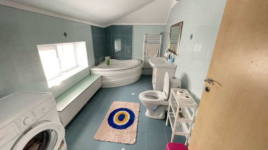 Casa de vanzare in zona Lipovei - Poză 6