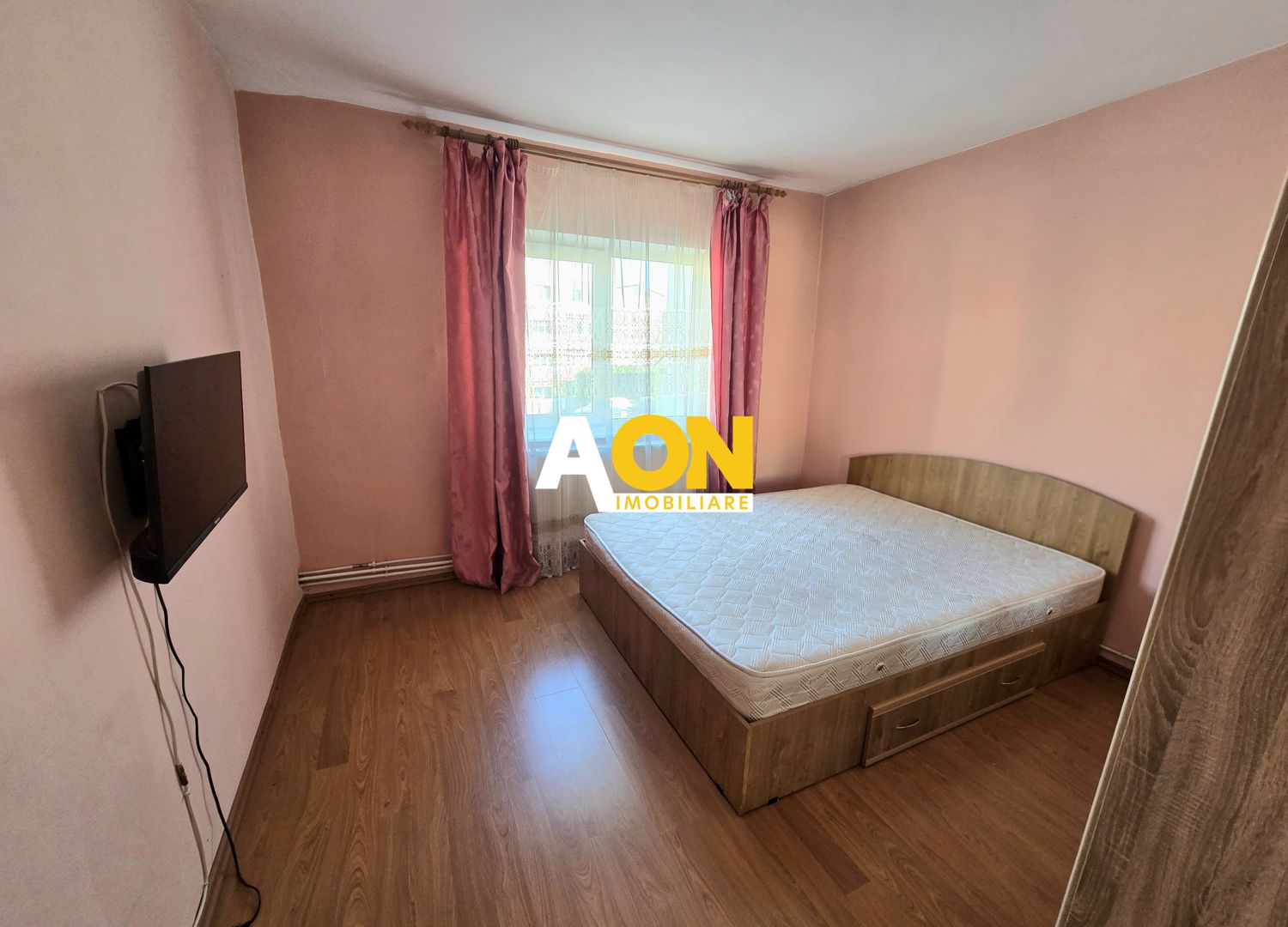 Apartament cu 2 Camere, Etaj 1, Zona Sub Stadion - Poză 3