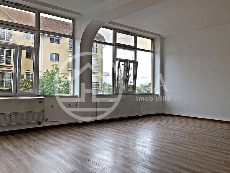 Spatiu comercial cu 7 camere de inchiriat in zona Iosia Nord, Oradea - Poză 3