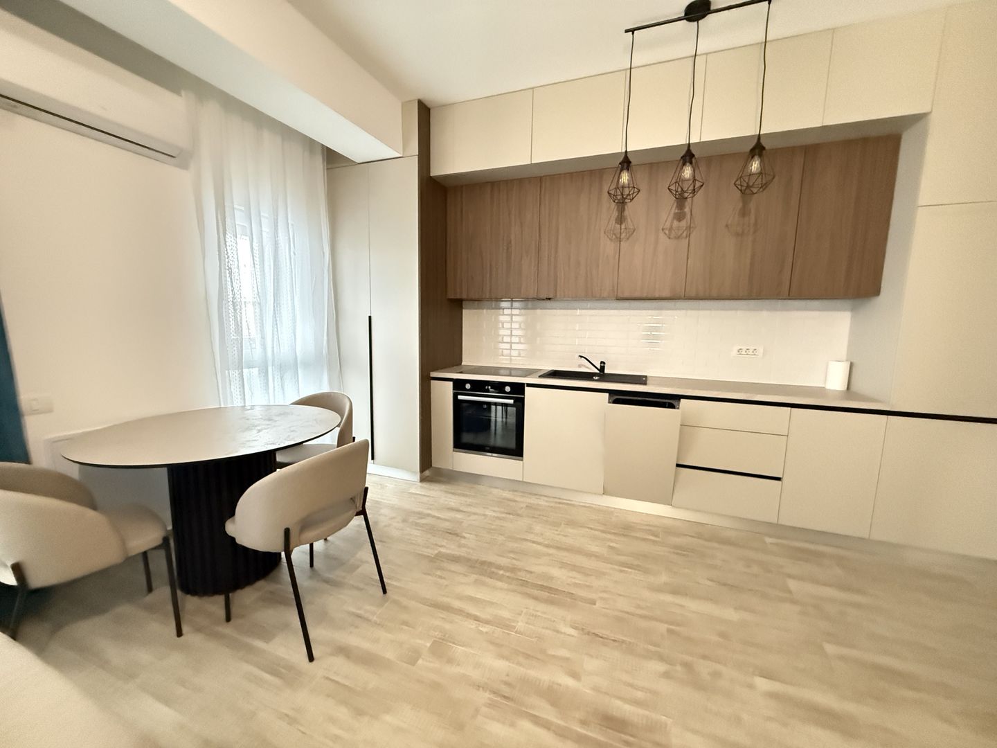 Soarelui | Bloc nou | Prima închiriere | Etaj 2 | Încălzire pardoseală - Poză 2