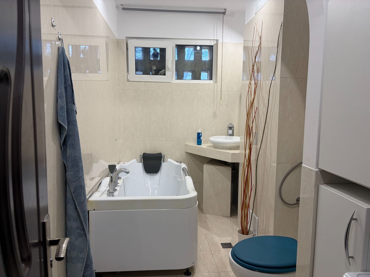 Apartament semidecomandat cu trei camere, Constantin Brancoveanu - Poză 10