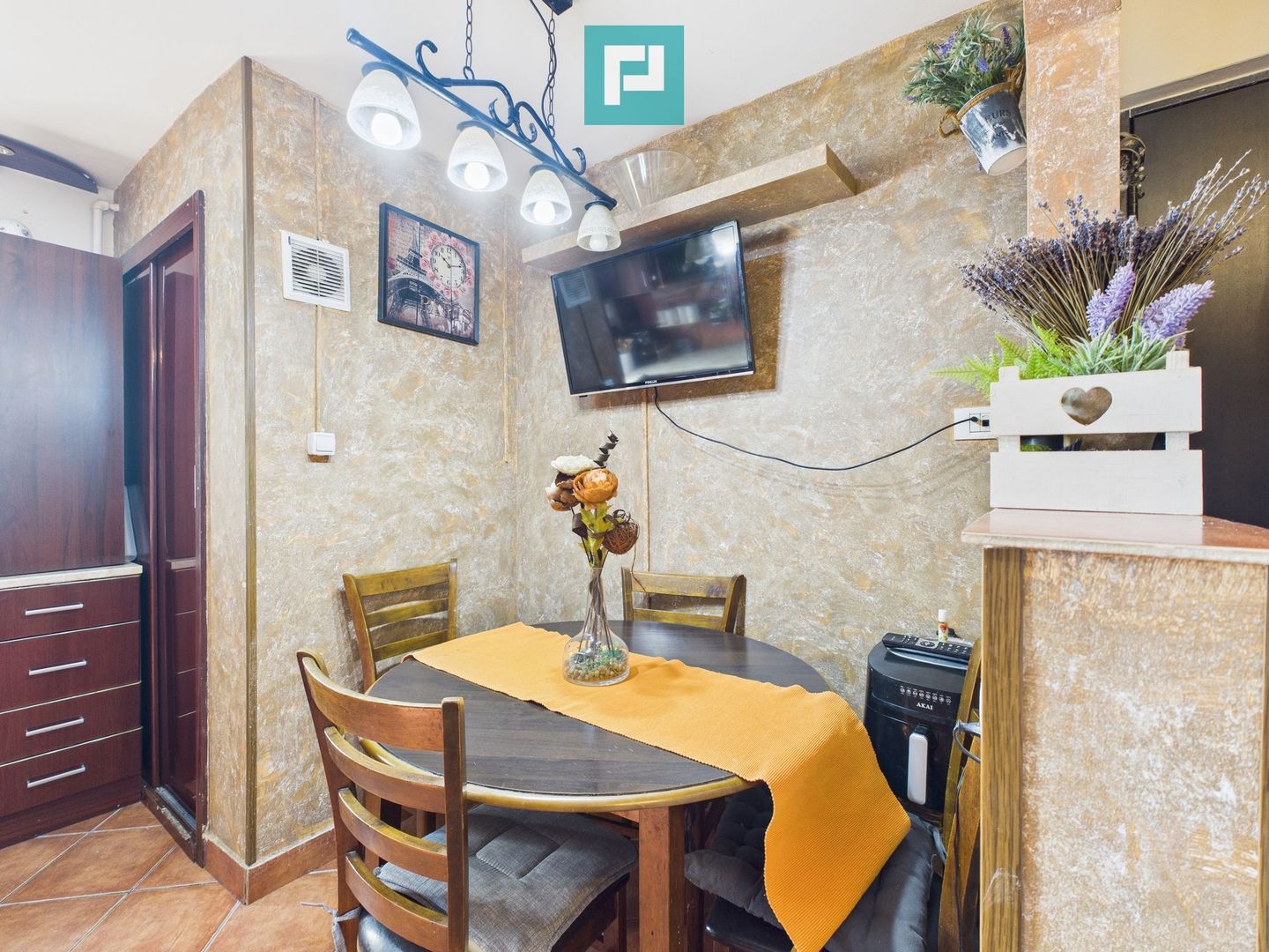 Apartament ultracentral și 2 locuri de parcare - Poză 15
