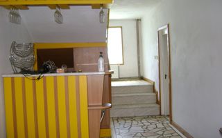 Casă / Vilă cu 7 camere de vânzare în Cornu - Poză 5