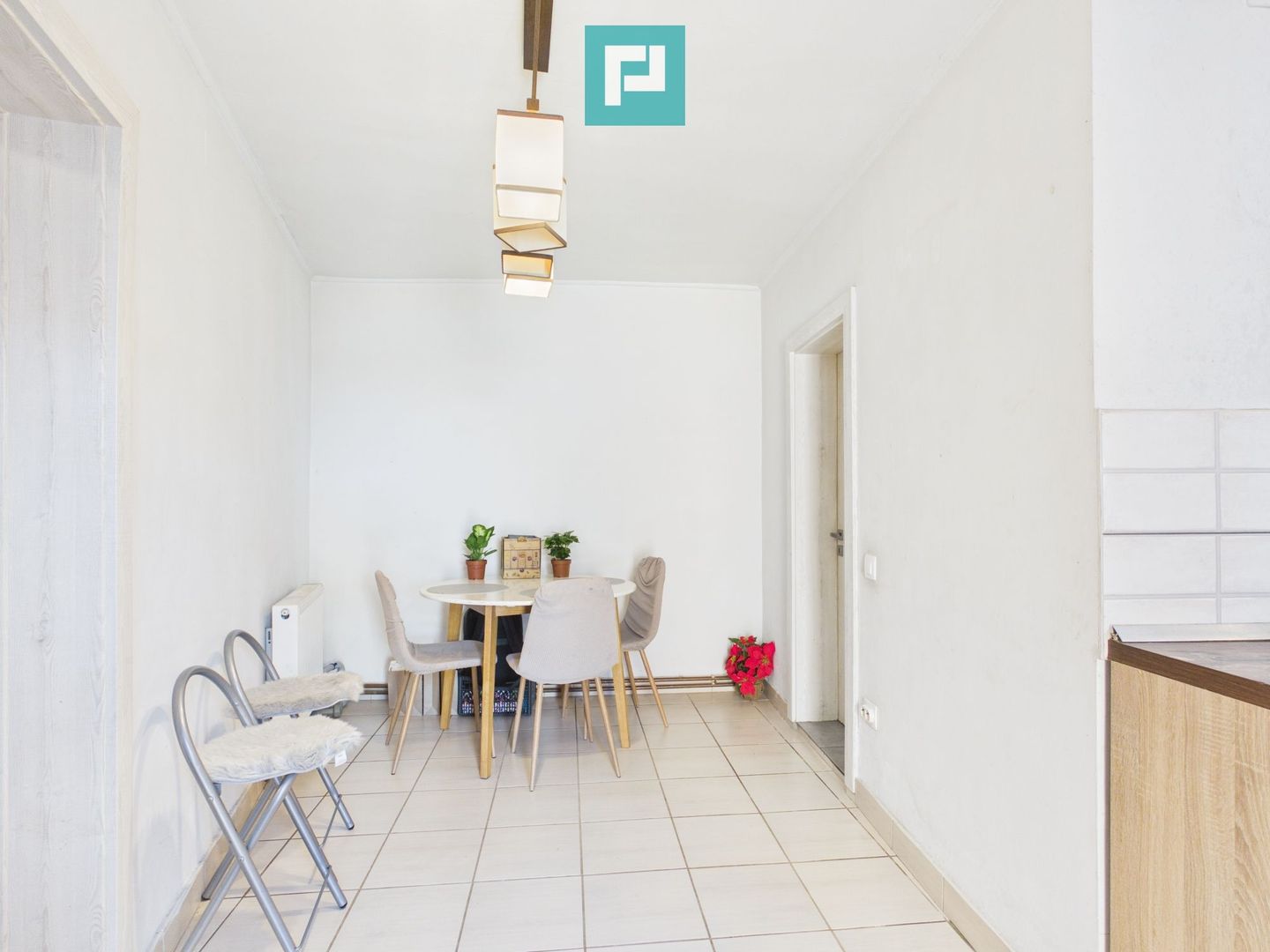 Casă 4 camere, 2 bucătării, 2 băi – zona UTA Arad - Poză 10