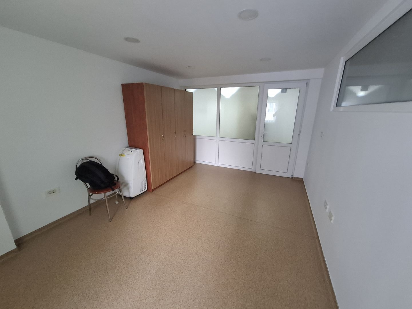 Spații de birouri / cabinete – 16 mp – Str. Milcov (lângă Rompetrol) - Poză 5