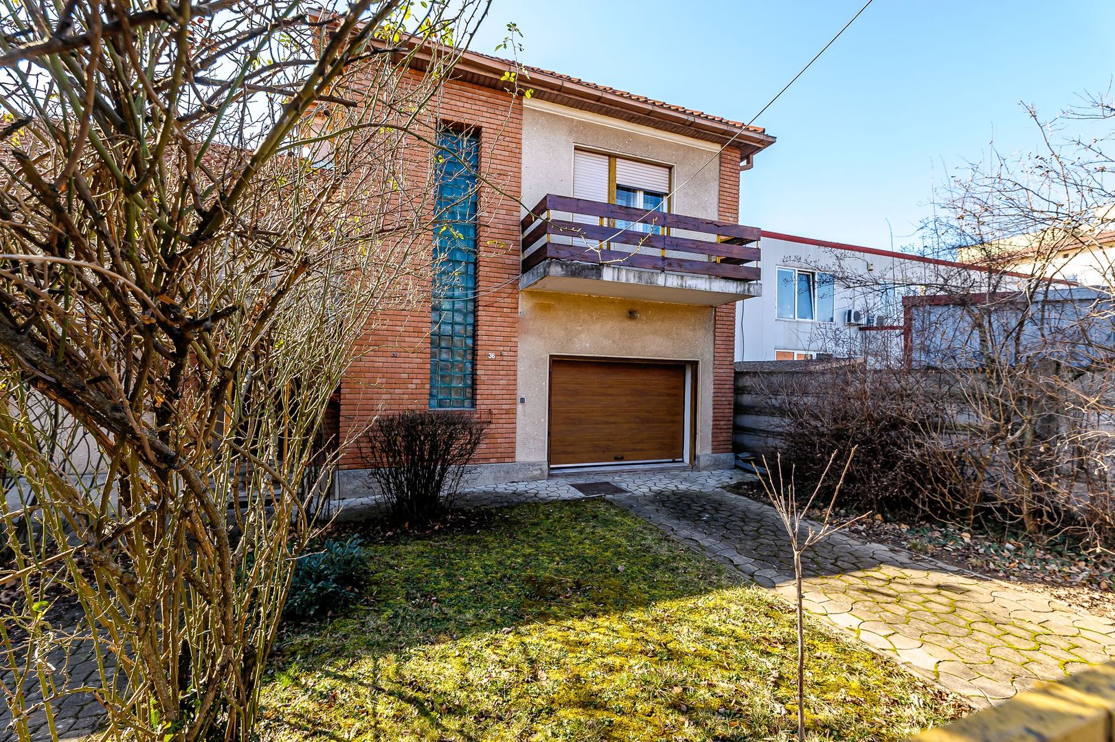 Vilă frumoasa aproape de strada Petru Rareș - Poză 9