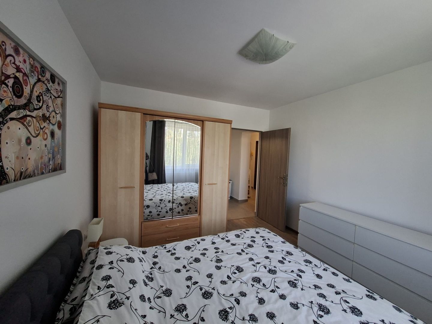 Apartament 3 camere lingă Facultatea de Medicina - Poză 8
