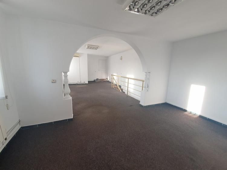 vila 7 camere birouri-sediu firma Cotroceni - Poză 3