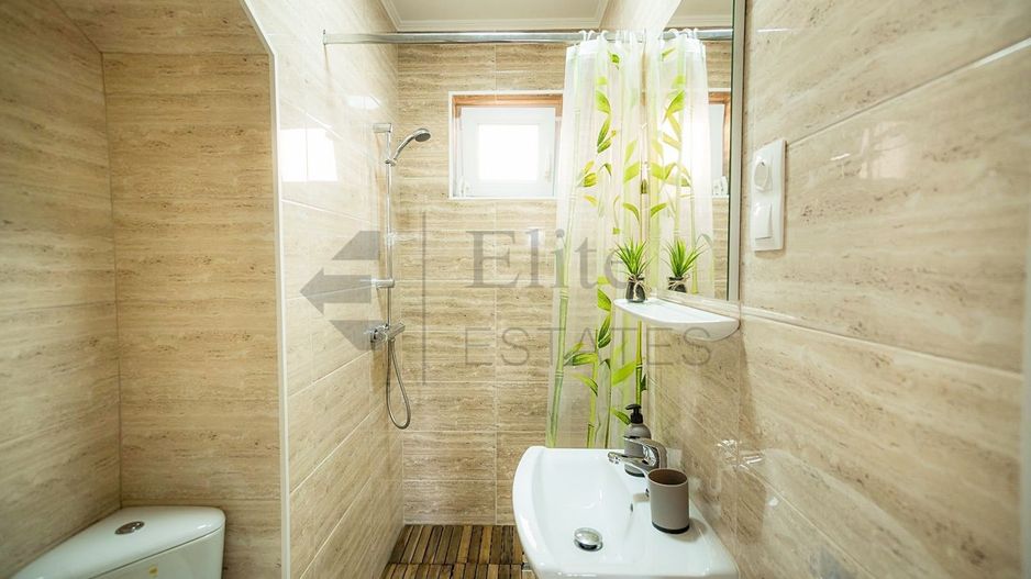 Casa / Pensiune de inchiriat in Baile 1 Mai din Bior - Poză 7