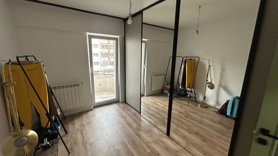 Apartament 3 camere, etaj 5 - zona Cetate - Poză 6