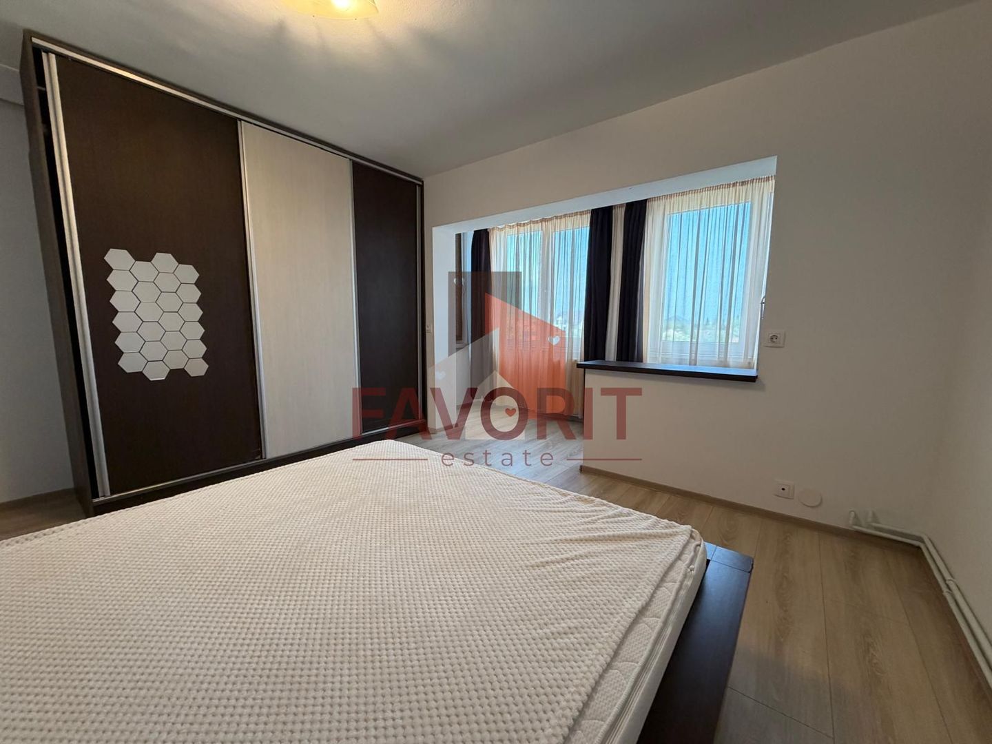 2 camere | centrala proprie | etaj intermediar | zona excelenta | - Poză 8