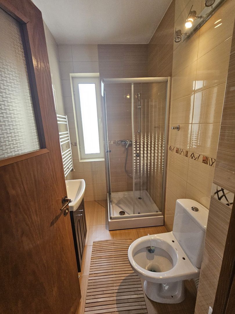 Inchiriere apartament spatios, bloc nou, garaj, Craiovei - Poză 8