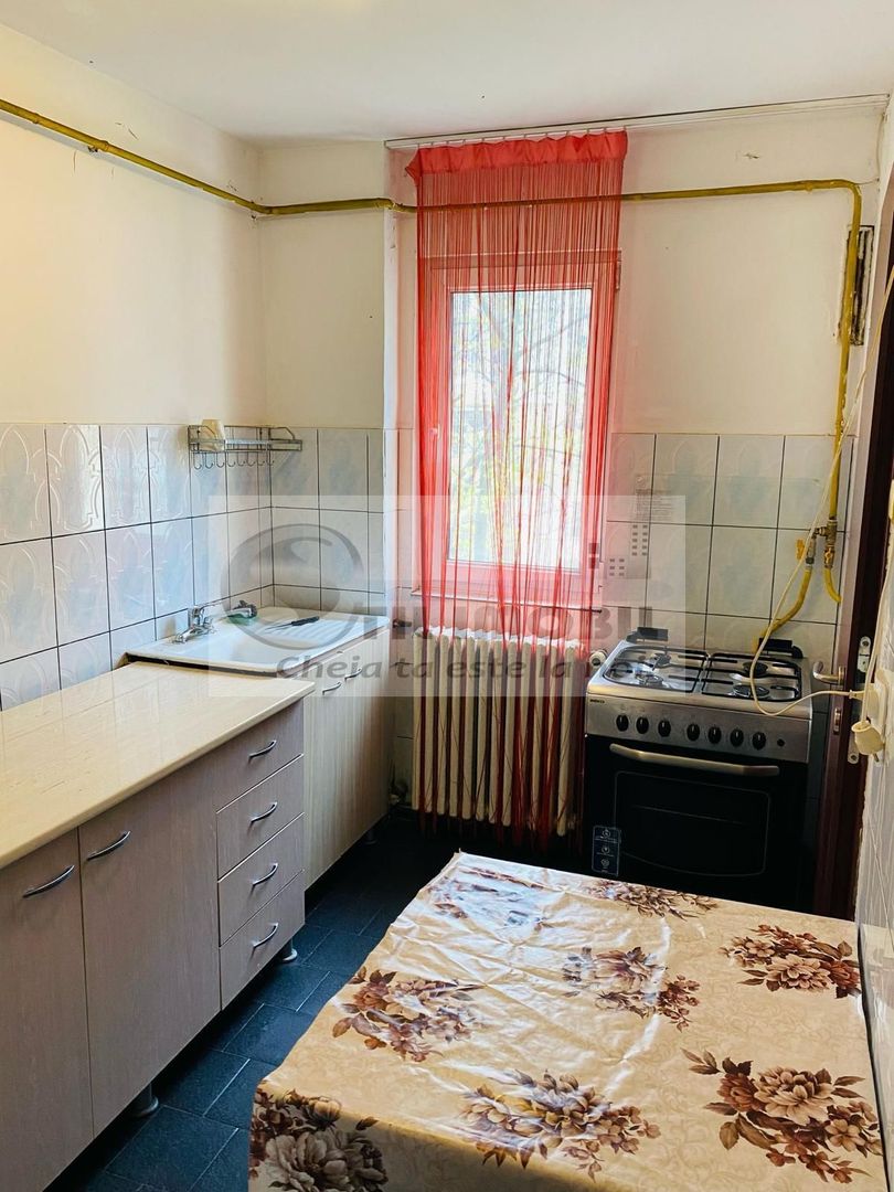 APARTAMENT 2 CAMERE SEMIDECOMANDAT PODU ROS ETAJ 2 - Poză 4