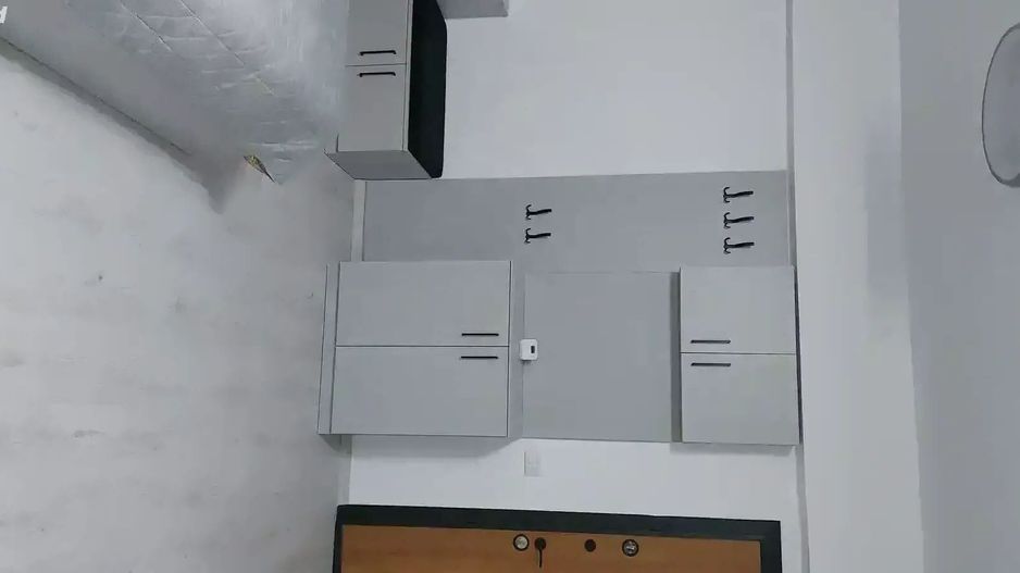 Garsonieră  complet mobilata si utilata, gradina si parcare proprie - Poză 6