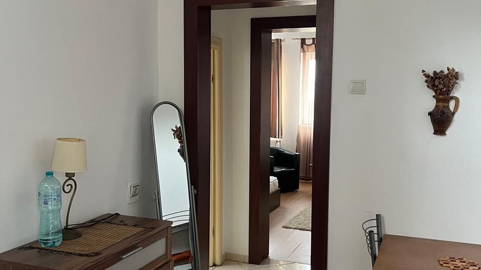 Apartament cu 3 camere | Popa Tatu | Semidecomandat - Poză 9
