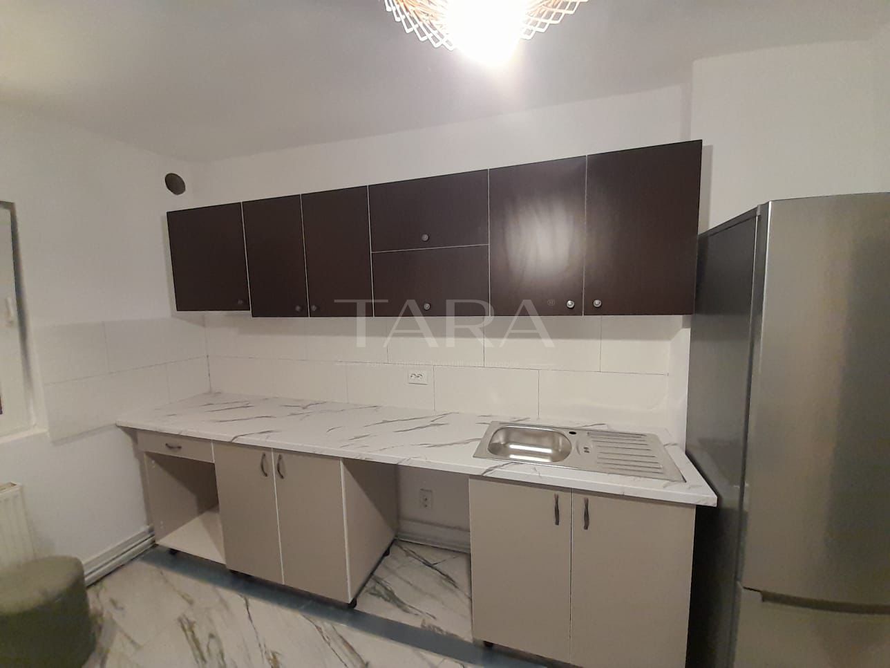 Oportunitate în Piața Zorilor: apartament spațios cu 3 camere - Poză 5