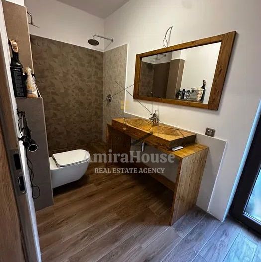 Apartament 3 camere in imobil tip vila, 79 mp, garaj, curte comuna, Gruia - Poză 13