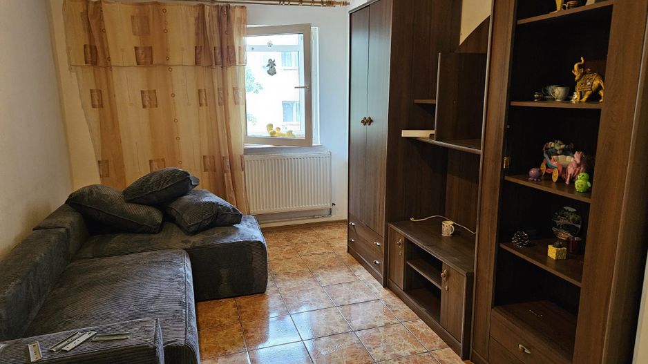 Inchiriere apartament 2 camere, Gavana zona Piata, stradal - Poză 13