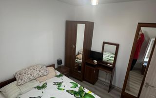 Casă de vânzare – Strada Crinului - Poză 8