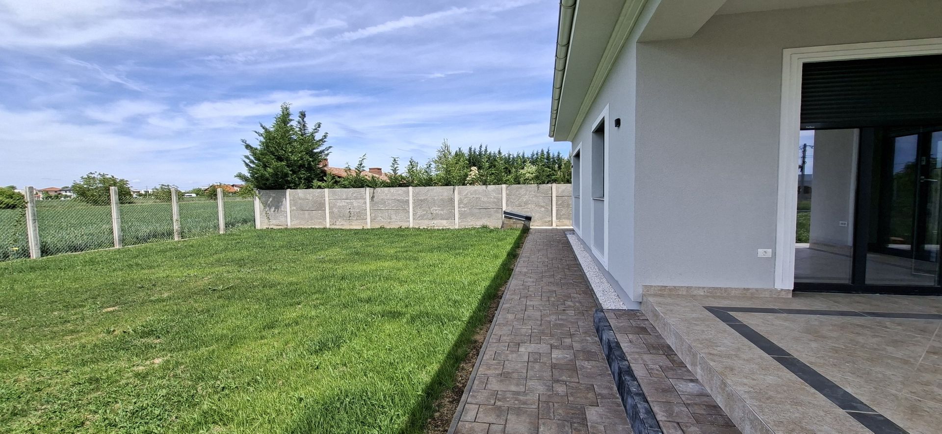 Locuinta individuala cu garaj- in stil mediteranean - Poză 23