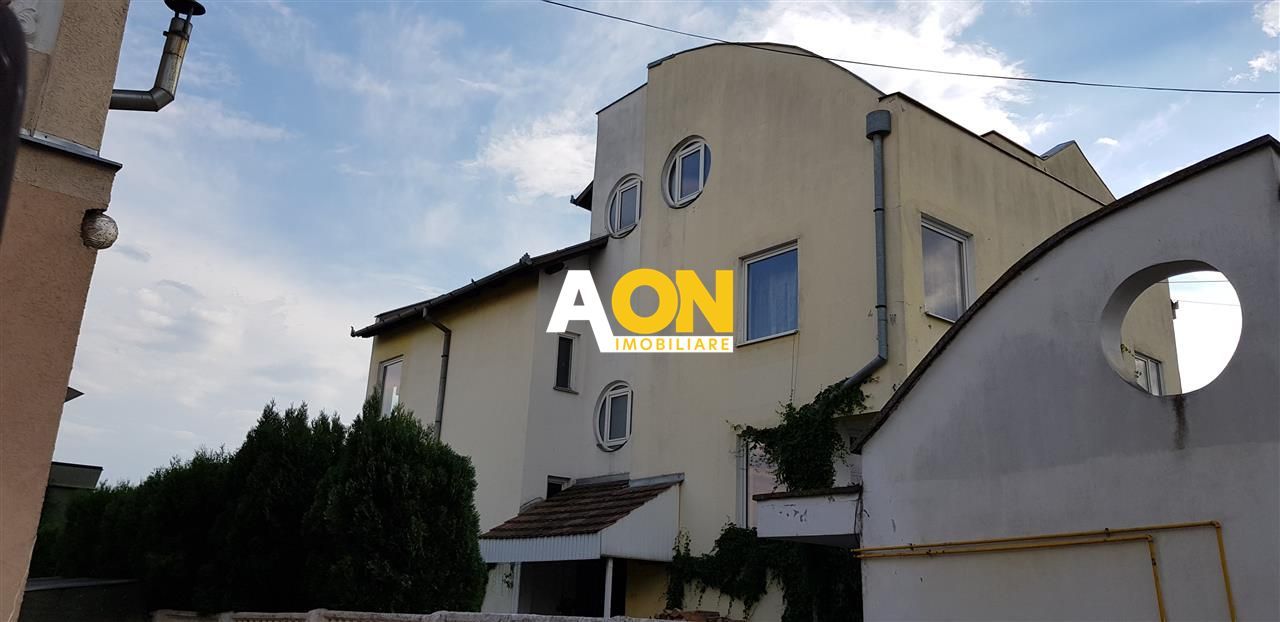 Casa ideala pentru transformare in pensiune - Poză 2