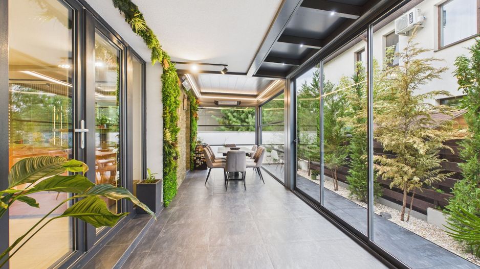 Casă modernă cu 5 camere, 4 băi și terasă închisă – Otopeni, central - Poză 30