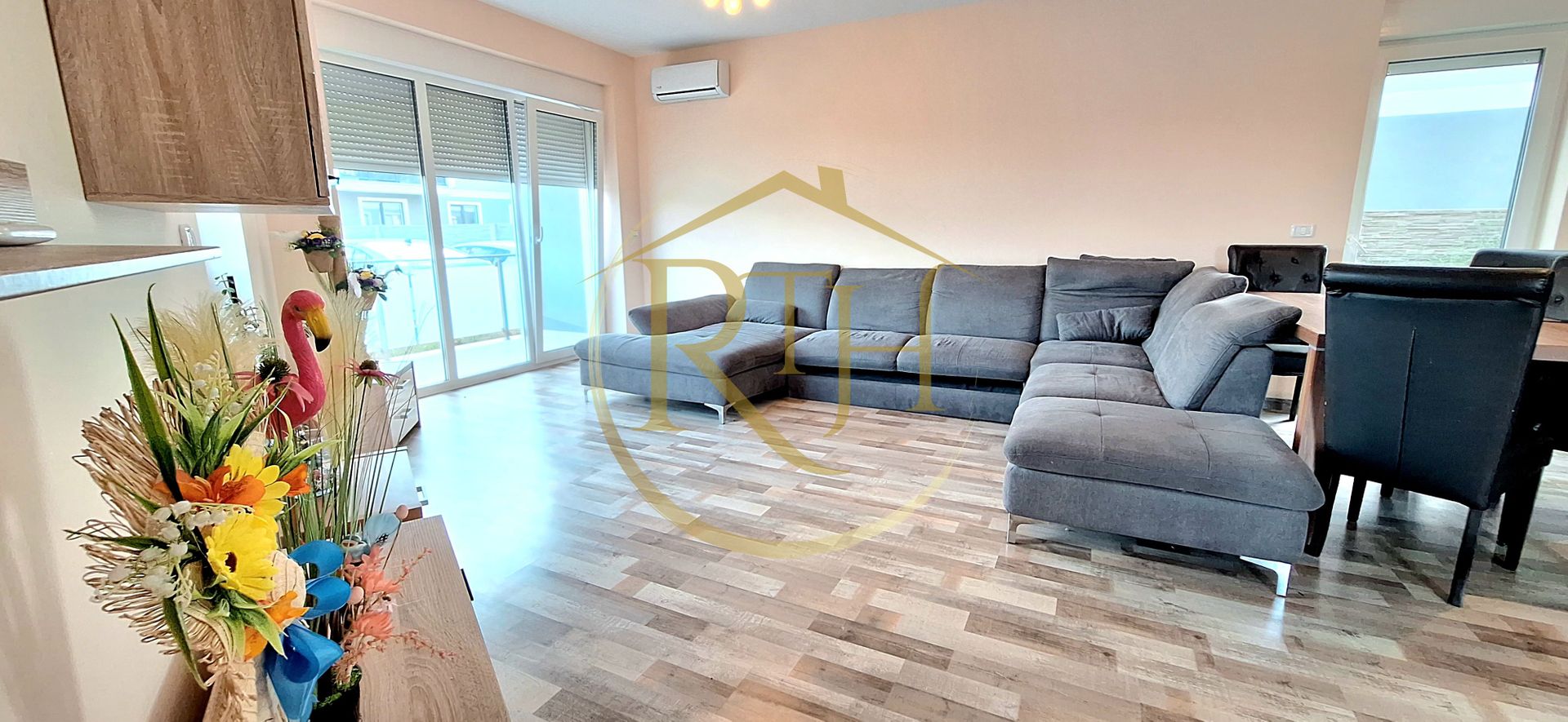 Oferim spre vanzare apartament 2 camere, 60 mp curte, Giroc, 0% Comision - Poză 5
