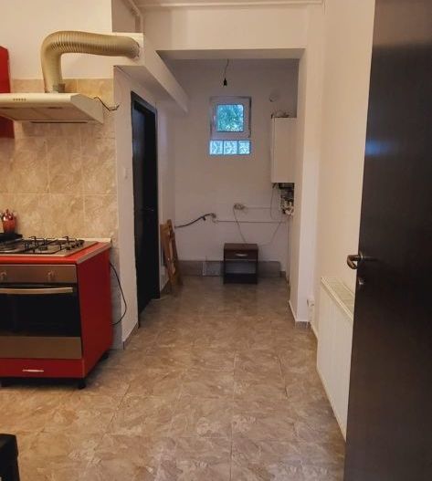 Garsoniera 42 mp, parter  drumul cooperativei  prelungirea Ghencea - Poză 5