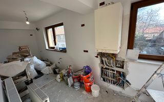 4 camere/ 2 bai / 119 mp/ parcare in curte / zona strazii Bucuresti - Poză 14