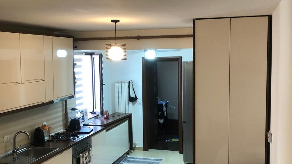 De vanzare apartament 2 camere Militari Residence - Poză 2