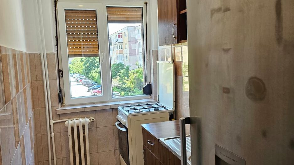 Apartament 2 camere- Craiovita Noua - Poză 11