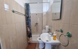 Pensiune de vânzare în Mamaia Sat, pe partea cu Hanul cu Pește - Poză 9