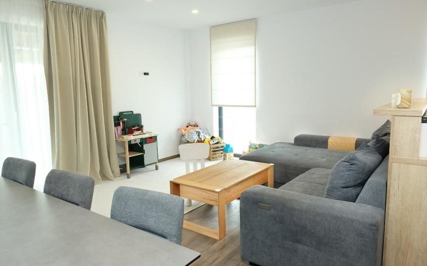 Duplex modern într-o zonă liniștită din Apahida, zonă excelentă. - Poză 1