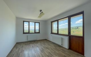 Casa individuala pe 3 niveluri pretabila pentru birouri, in cartierul Iris - Poză 6