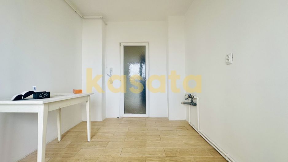 OPORTUNITATE | APARTAMENT 3 CAMERE | COLENTINA | CENTRALA | VEDERE LAC - Poză 3