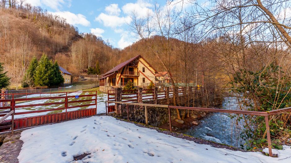 Vilă pentru investiții în Moneasa - Poză 11