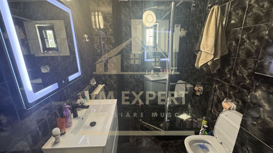 VILA S+P+E-306 MP, TEREN 2078 MP, CAMPULUNG - Poză 54