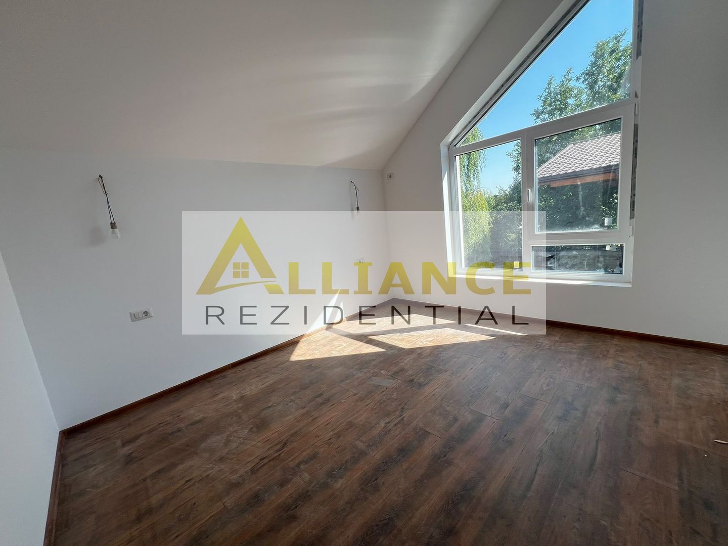 Casa Individuala - 4 camere - 400 M de STV - Poză 22