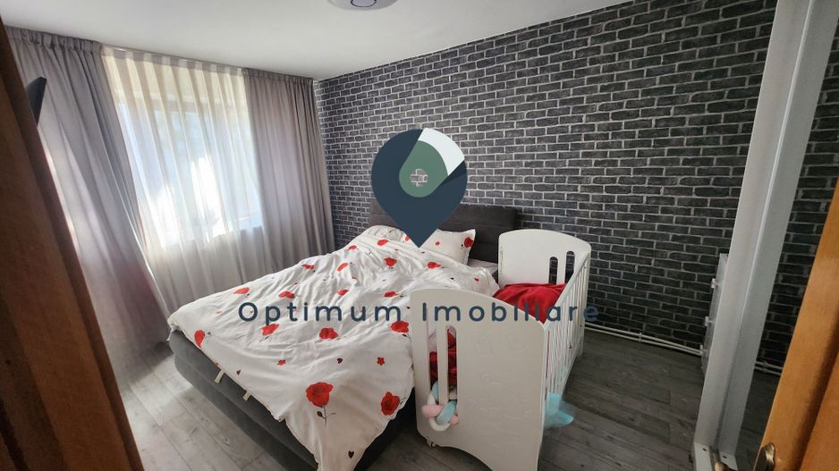 Apartament cu 4 camere in Manastur, etaj 2/4 zona Putna ! - Poză 1