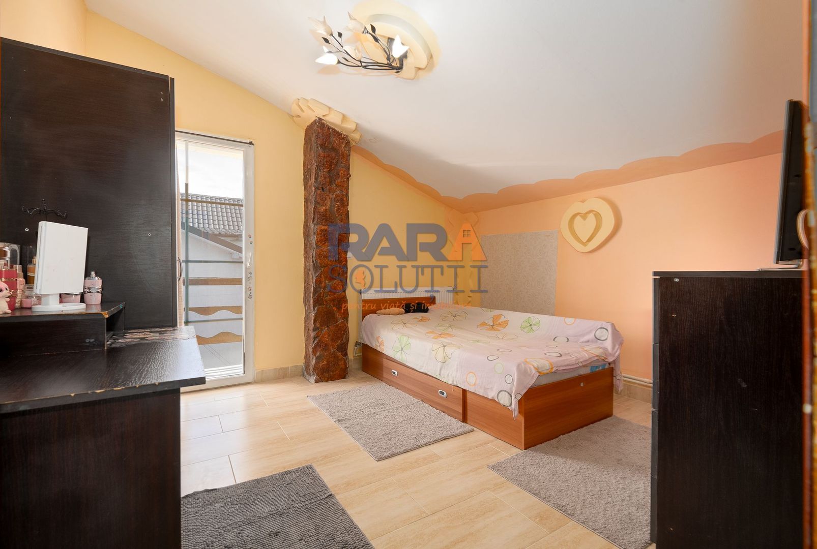 Vilă din cărămidă cu 4 dormitoare și 3 băi - Poză 13