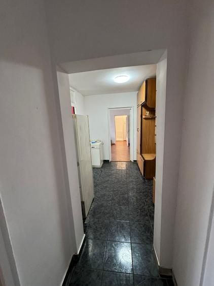 Apartament spațios cu 3 camere de vânzare – confort, lumină și poziție excelentă - Poză 6