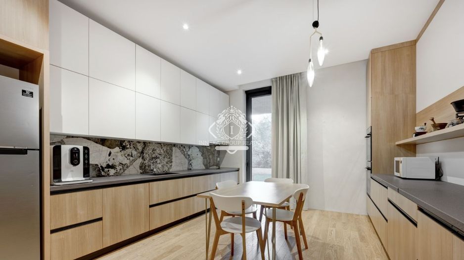 Floreasca | Parcul Verdi | 3 camere | 253mp | 120mp curte | 4000 euro + TVA - Poză 10