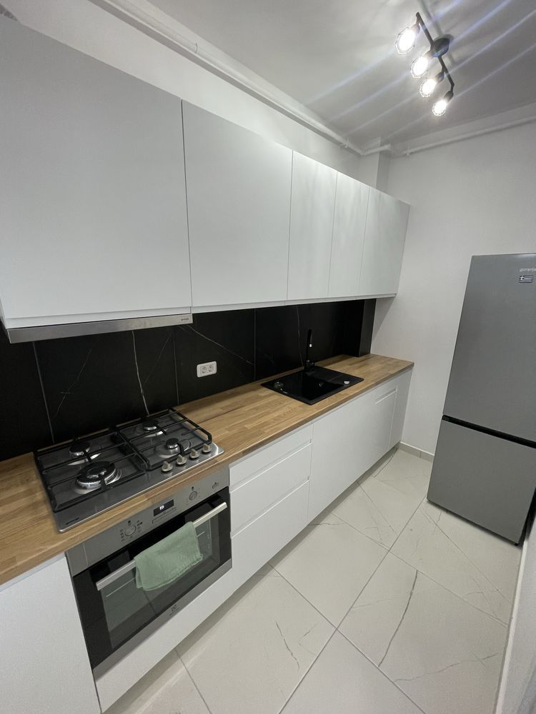 Inchiriere Apartament 2 camere Confort Urban, parcare inclusa - Poză 3