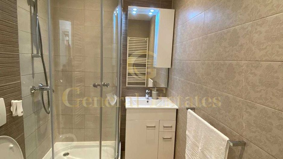 Apartament de vanzare3 camere in apripiere de Coresi - Poză 12