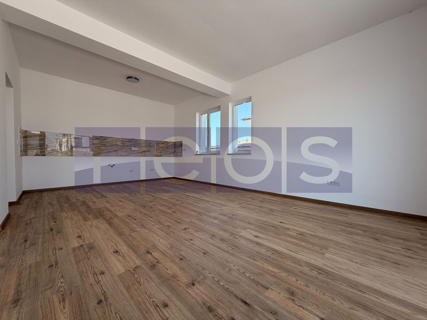 VANZARE CASA 5 CAMARERE | 400 MP | TUNARI - Poză 5