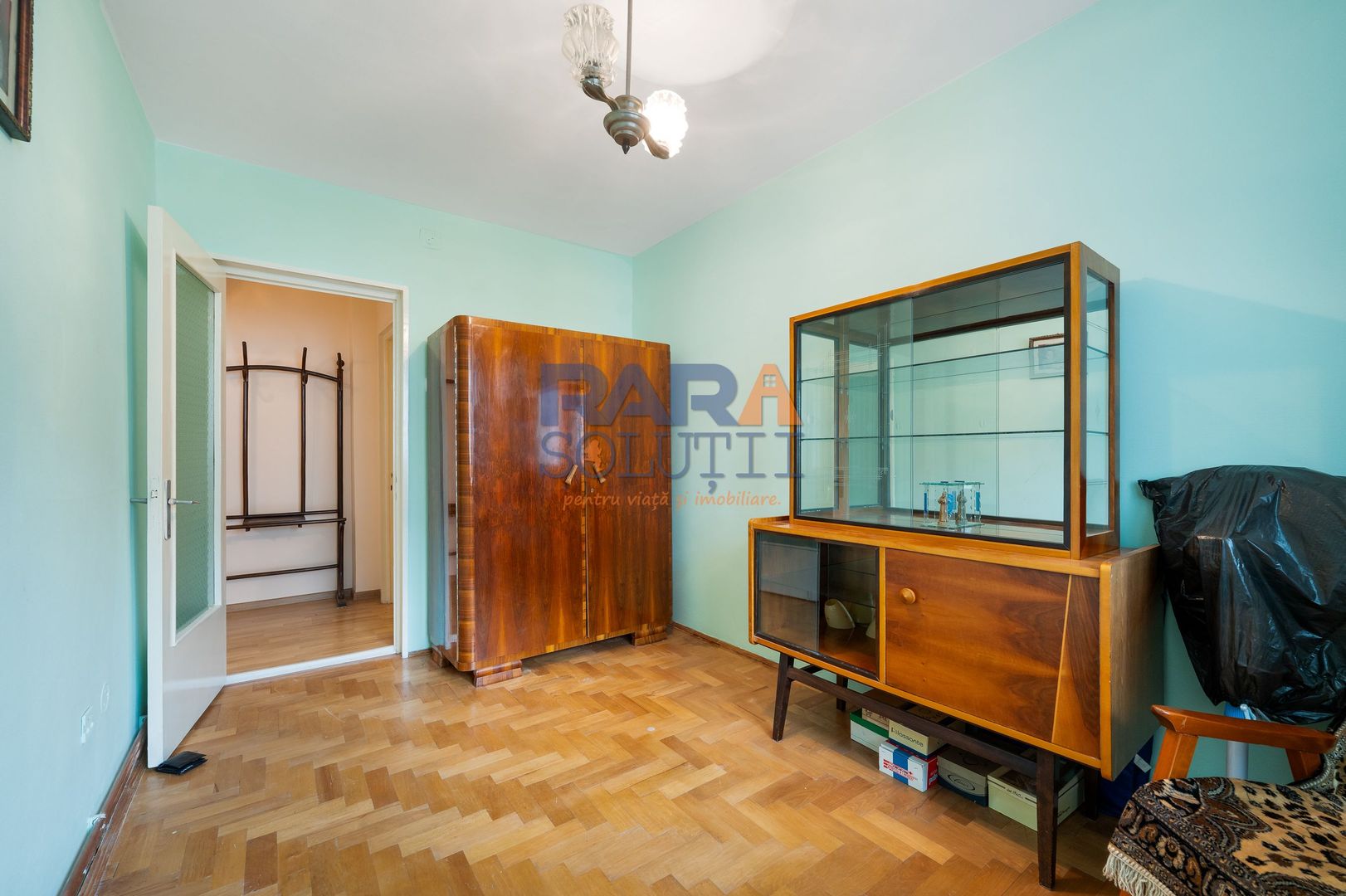 Apartament 3 camere, etaj 1 – zonă ultracentrală (Starea Civilă) - Poză 9