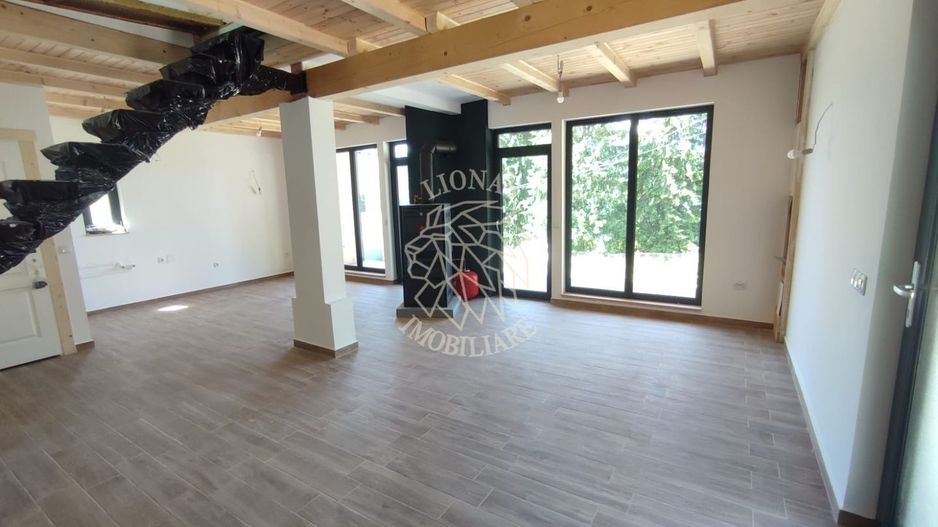 Cabana Noua 3 camere cu acces la Lac-teren 300 mp-terasa-Colibita - Poză 3