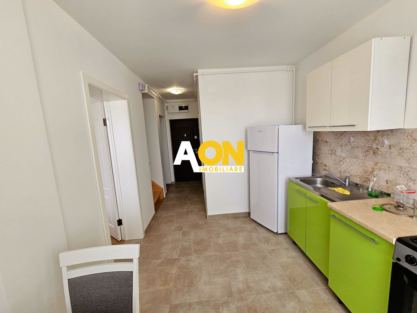 Apartament tip Penthouse, 1 camera + birou + terasa de 50 mp - Poză 5