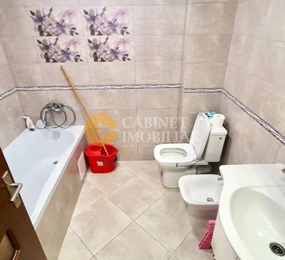 ETAJ INTERMEDIAR - 3 CAMERE - 2 BAI - 2 LOCURI DE PARCARE - POPAS PACURARI - Poză 10